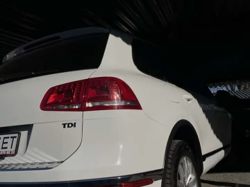 Авто Volkswagen Touareg 2015 № 7541673