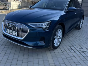 Авто Audi E-Tron 2020 № 7541714