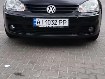 Авто Volkswagen Golf 2004 № 7542105