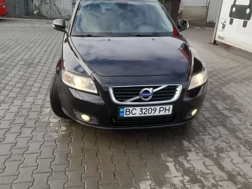 Авто Volvo V50 2010 № 7542270