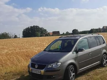 Авто Volkswagen Touran 2008 № 7542286