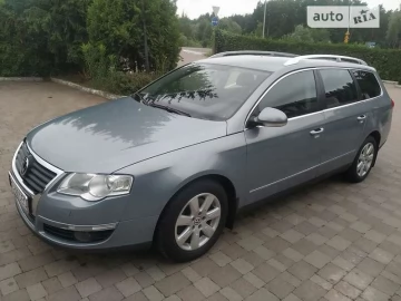 Авто Volkswagen Passat 2010 № 7542299