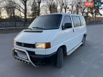 Авто Volkswagen Transporter 2000 № 7542368