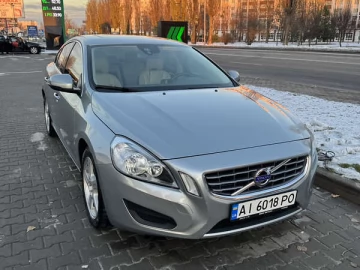 Авто Volvo S60 2013 № 7542463