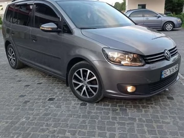 Авто Volkswagen Touran 2011 № 7542476