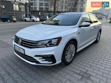 Авто Volkswagen Passat 2016 № 7542683