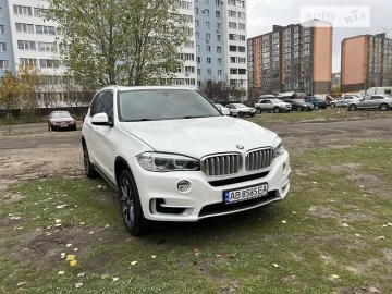 Авто BMW X5 2018 № 7542911