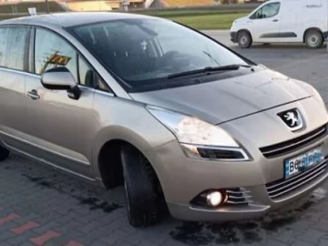 Авто Peugeot 5008 2010 № 7543118