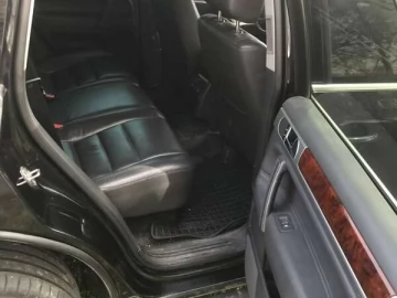 Авто Volkswagen Touareg 2006 № 7543258