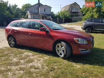 Авто Volvo V60 2014 № 7543413