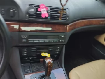 Авто BMW 5 Series 2001 № 7543810