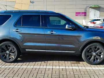 Авто Ford Explorer 2018 № 7544355