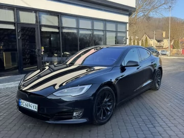 Авто Tesla Model S 2018 № 7544466