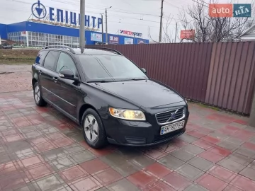 Авто Volvo V50 2009 № 7545064