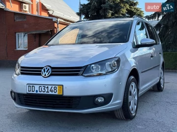 Авто Volkswagen Touran 2014 № 7545103