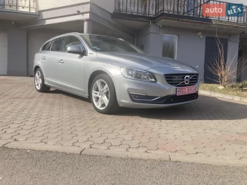 Авто Volvo V60 2013 № 7545142