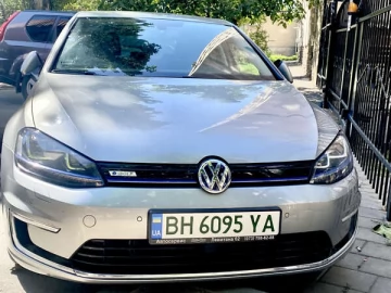 Авто Volkswagen E-Golf 2016 № 7545357