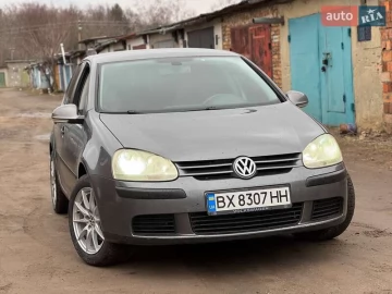 Авто Volkswagen Golf 2004 № 7545505