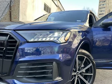 Авто Audi Q7 2023 № 7545733