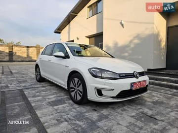 Авто Volkswagen E-Golf 2017 № 7546371