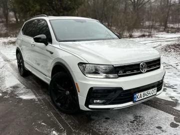 Авто Volkswagen Tiguan 2020 № 7546417