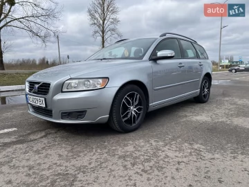 Авто Volvo V50 2007 № 7546658