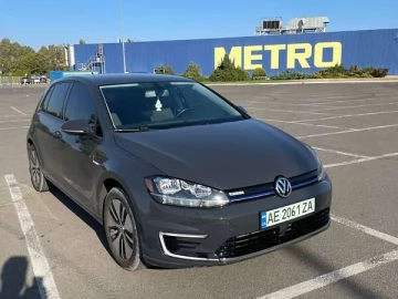 Авто Volkswagen E-Golf 2019 № 7546854