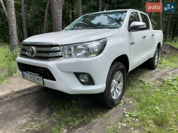 Авто Toyota Hilux 2016 № 7546981