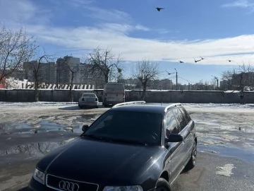 Авто Audi A4 2000 № 7547134