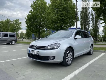 Авто Volkswagen Golf 2010 № 7547257