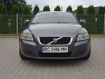 Авто Volvo V50 2008 № 7547294