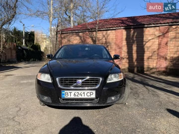 Авто Volvo V50 2009 № 7548138