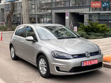 Авто Volkswagen E-Golf 2016 № 7548273