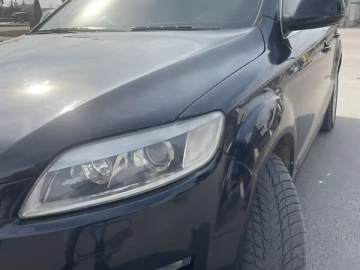 Авто Audi Q7 2007 № 7548312