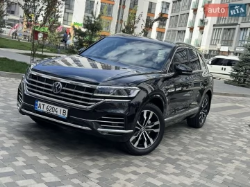 Авто Volkswagen Touareg 2018 № 7548699