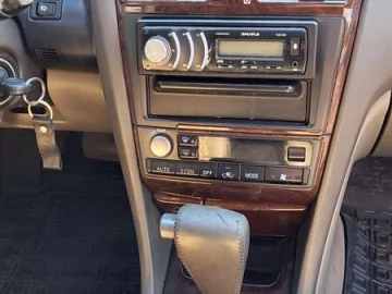 Авто Nissan Maxima 2000 № 7548831
