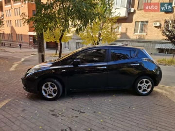 Авто Nissan Leaf 2012 № 7549150