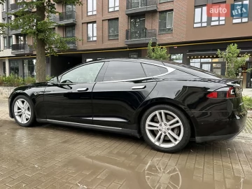 Авто Tesla Model S 2015 № 7549524