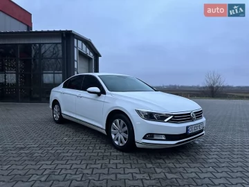 Авто Volkswagen Passat 2017 № 7549525