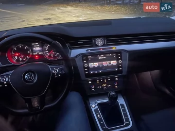 Авто Volkswagen Passat 2017 № 7549548
