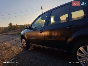 Авто Volkswagen Golf 2003 № 7549891