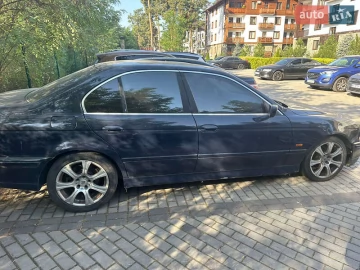 Авто BMW 5 Series 2000 № 7549896