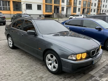 Авто BMW 5 Series 2000 № 7549986