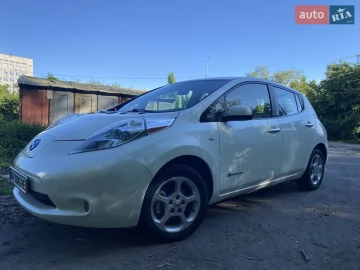 Авто Nissan Leaf 2012 № 7550108
