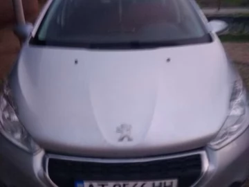 Авто Peugeot 208 2014 № 7550280