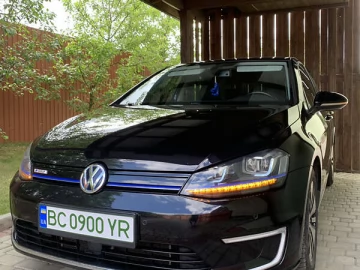 Авто Volkswagen E-Golf 2015 № 7550345