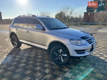 Авто Volkswagen Touareg 2007 № 7550519