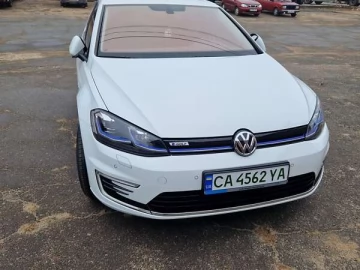 Авто Volkswagen E-Golf 2019 № 7550570