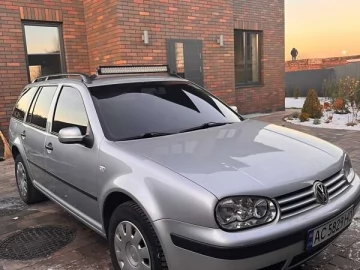 Авто Volkswagen Golf 2002 № 7551445