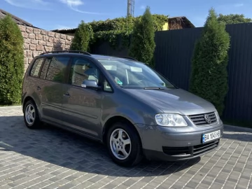 Авто Volkswagen Touran 2005 № 7551484